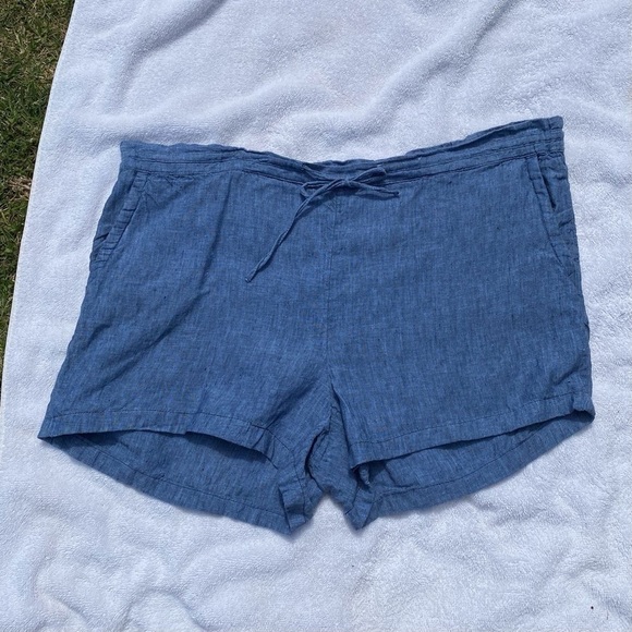 6 for$20♥️Charter club (L) chambray cargo, casual walking, fabric shorts - Picture 1 of 6